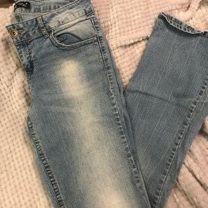 Juniors Lei jeans